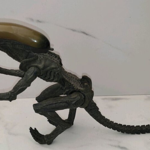 Mcfarlane Toys Alien 3 Dog Alien Xenomorph Movie Maniacs 6 figure used