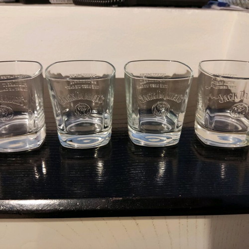 Jack Daniel's Old No 7 Brand whiskey glasses square set of 4 like new