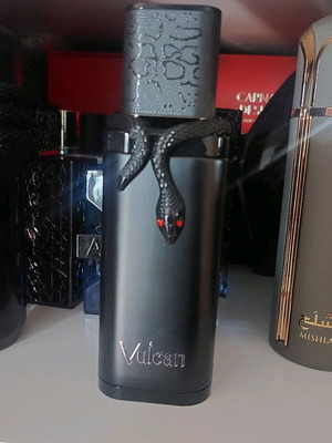 French Avenue Vulcan Eau de Parfum 10 ml new, regular perfume