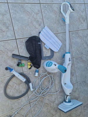 Black+Decker FSMH1621 2in1 Steam Floor Cleaner like new