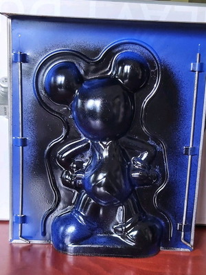 Mickey Mouse cake mold used