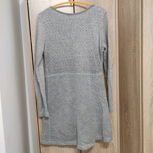 Blouse like new with lace, sequins and shell buttons, gray, size M