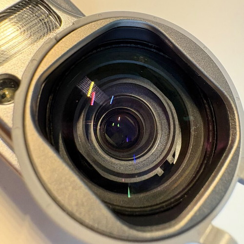 Nikon Coolpix S4 camera like new, for parts or repair
