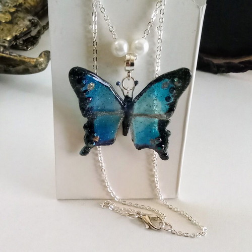 Handmade butterfly necklace new, blue shades, 45 cm chain