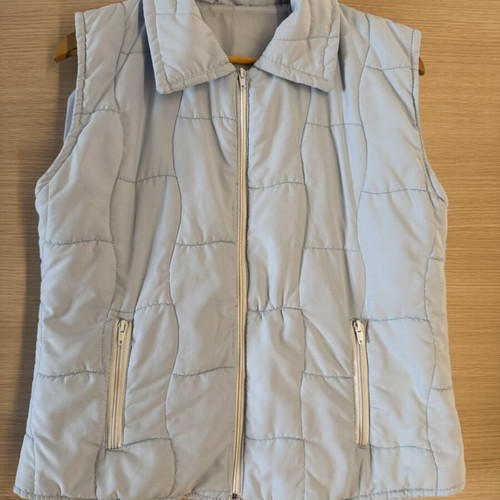 Light Blue Quilted Vest Medium Used with Zippered Pockets