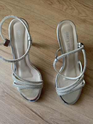 Lara Conte Madrid silver sandals like new, size 37, 8cm heel