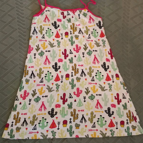 Cotton kids dress used, ages 7-8, Indian pattern