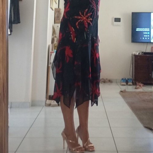 Vintage women's dress size L with embroidered beads, black and red