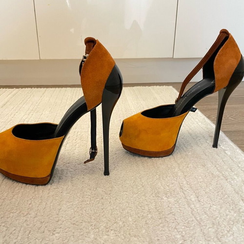 Giuseppe Zanotti stiletto heels used, size 37, black and brown
