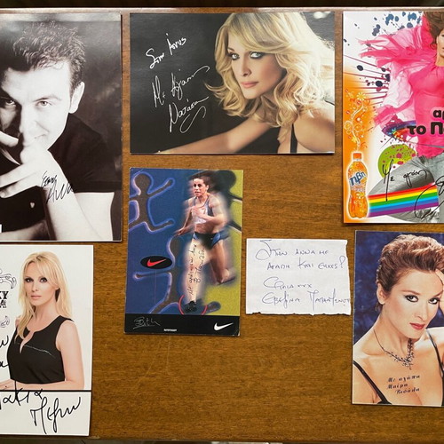 Personal autographs like new, pack of 8 pieces