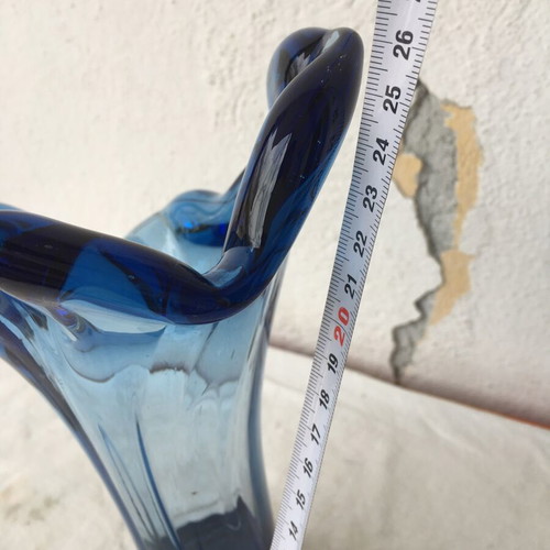 Glass vase like new without cracks or scratches