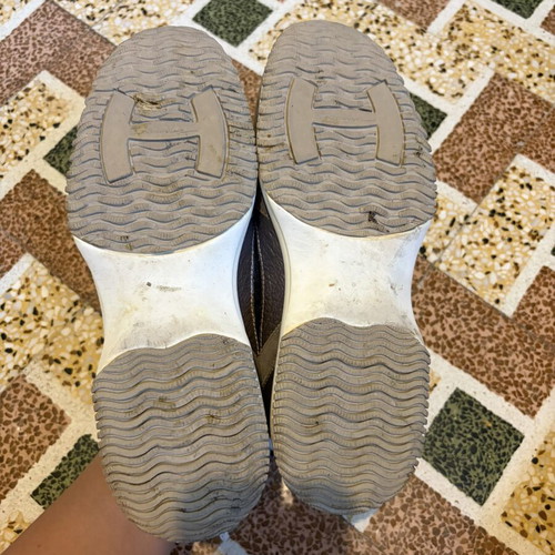 Hogan sneakers size 39, like new, beige and brown