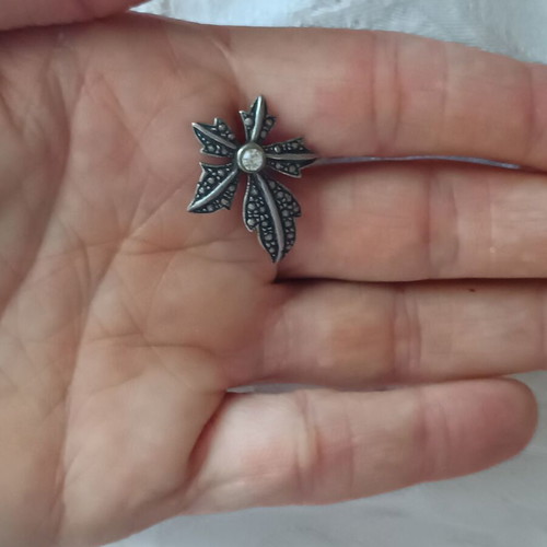 Silver Earrings 925 used, need repair, with silver clasps