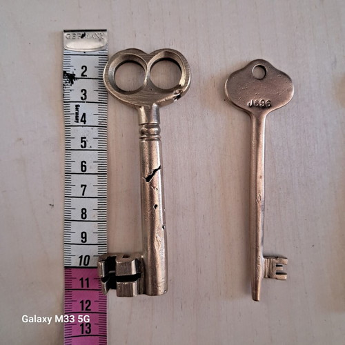 Brass keys used, set of 3, vintage bank drawer locks