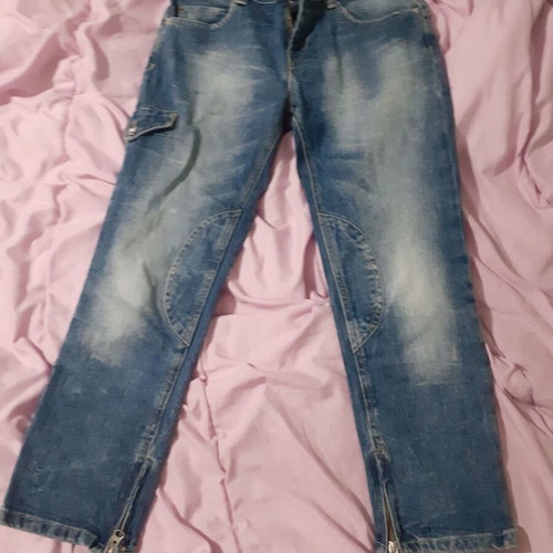 Gaudi denim capri new, blue with zipper and pockets