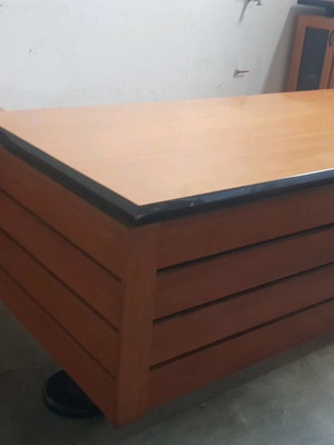 Σετ διευθυντικό γραφείο μεταχειρισμένο από μασίφ ξύλο κερασιάς