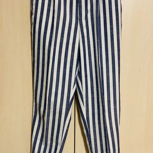 Stradivarius striped white and blue pants new, elastic waist