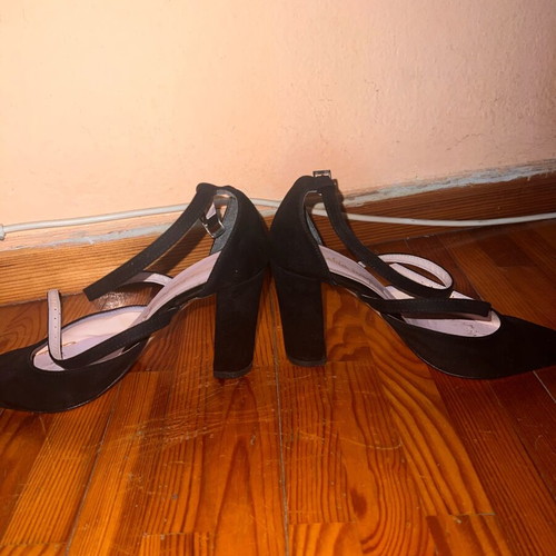 Leather pumps black size 38 like new