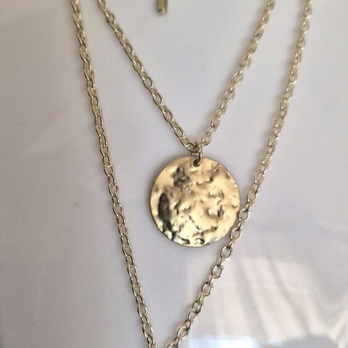 Triple layered necklace new in gold tone Ozze
