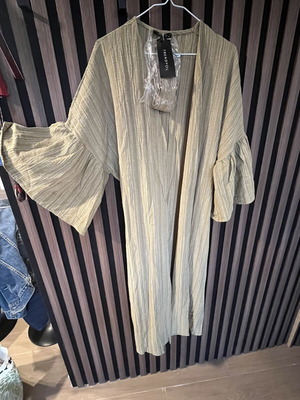 Kaftan from Trendyol new, oil color, size XL