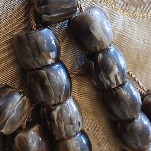Worry beads used, 1970s vintage bakelite