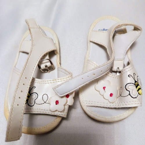Baby summer set for girls 1-6 months used, Minnie Mouse cap and sandals