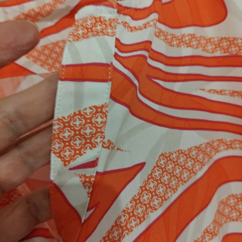 Top Laura Torelli like new, white and red viscose fabric, size XL
