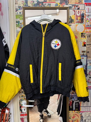 Steelers jacket like new, reversible puffer, size M