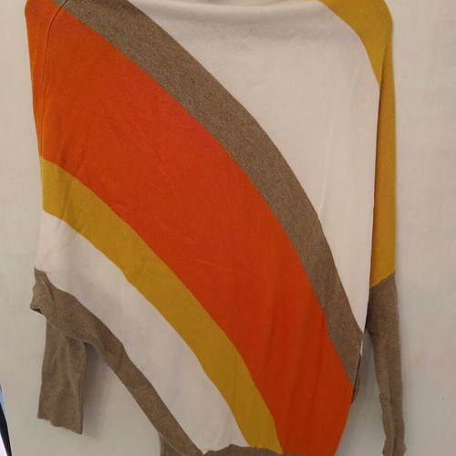 S&S Millenium Colorblock knit sweater with batwing sleeves, like new