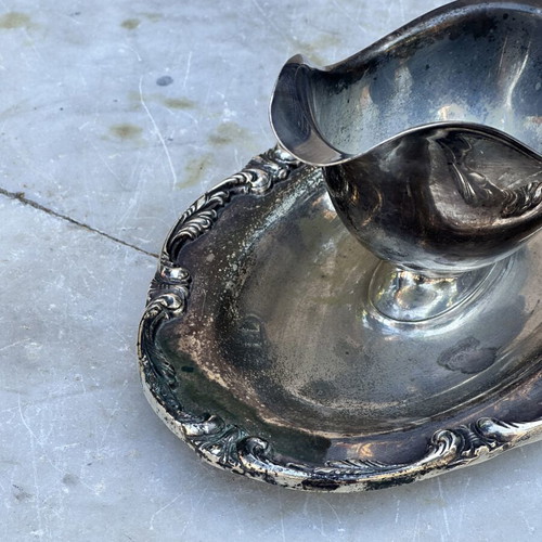 Vintage silver-plated gravy boat with base, used, 24x10 cm
