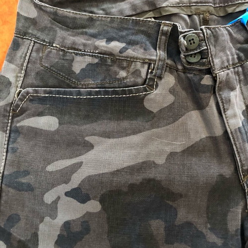 Men's branded shorts like new