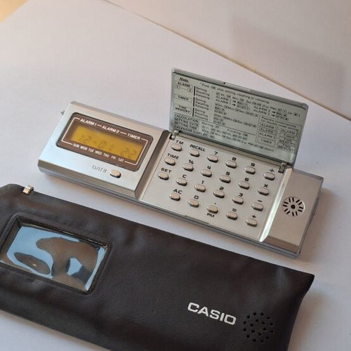 Casio MQ-2 Micro Computer Quartz calculator like new with case