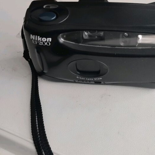 Nikon EF 200 analog camera like new with case