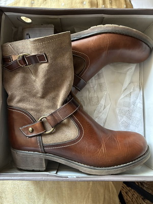 Gioseppo low ankle boots like new, brown leather and suede