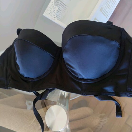 ASOS strapless swimsuit like new, size 80D with removable straps