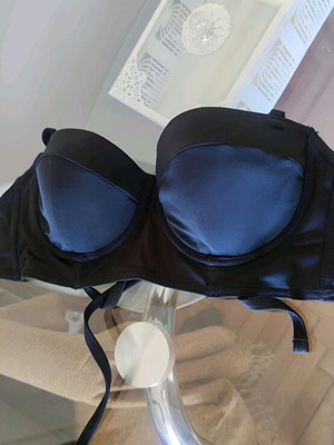 ASOS strapless swimsuit like new, size 80D with removable straps