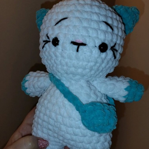 Knitted Cat