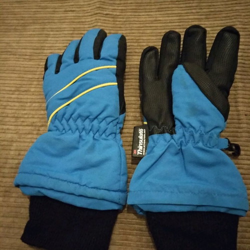 Children's gloves used, black and waterproof blue, size 5-7 years