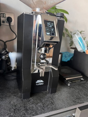 Eureka Mignon Turbo μύλος καφέ σαν καινούριος με 65mm ιταλικά μαχαίρια εσπρέσο
