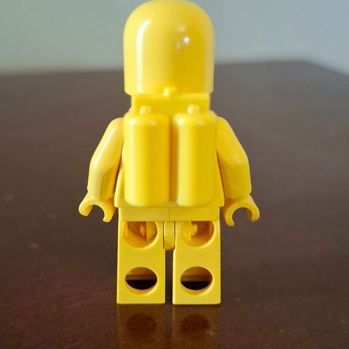 Lego Classic Space Minifigure Yellow with Air Tanks like new