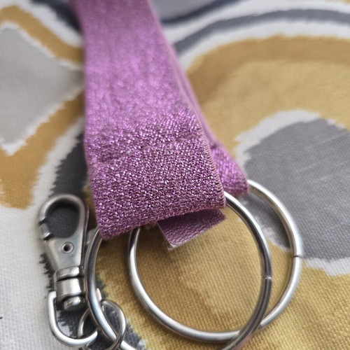 Y2K belt pink adjustable, like new, Bershka xdye series