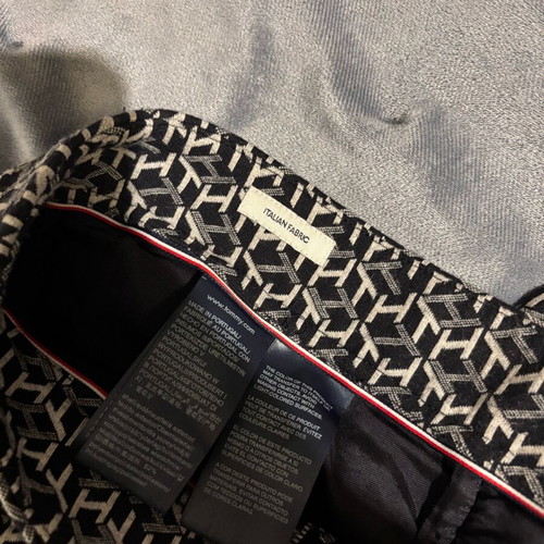 Tommy Hilfiger pants new, heavy winter Italian fabric, size S