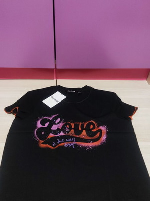 Desigual Graffiti Love T-shirt Small new, black, mesh sleeves