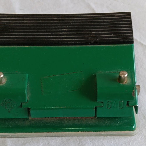 Metal paper hole puncher KIN 640 used