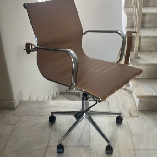 Office chair used, metal and leather