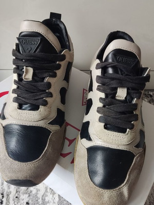 Guess ανδρικά παπούτσια μεταχειρισμένα, μαύρο και μπεζ, νούμερα 41-41.5
