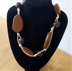 Brown simple necklace