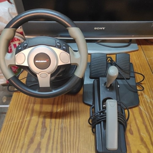 Racing Wheel McLaren-Style complete set like new for PC