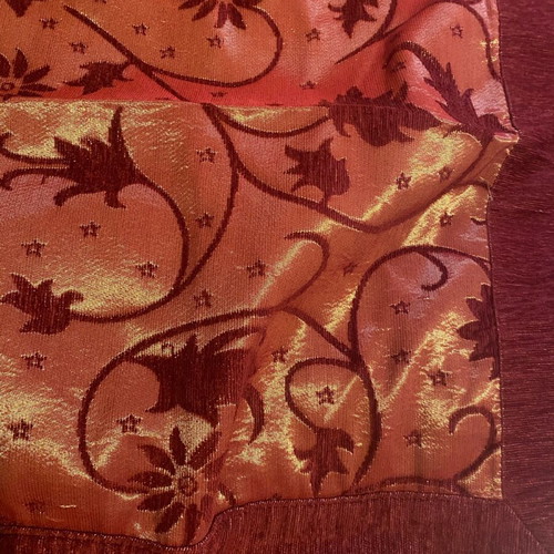 Sofa throw set like new, 3 pieces with dimensions