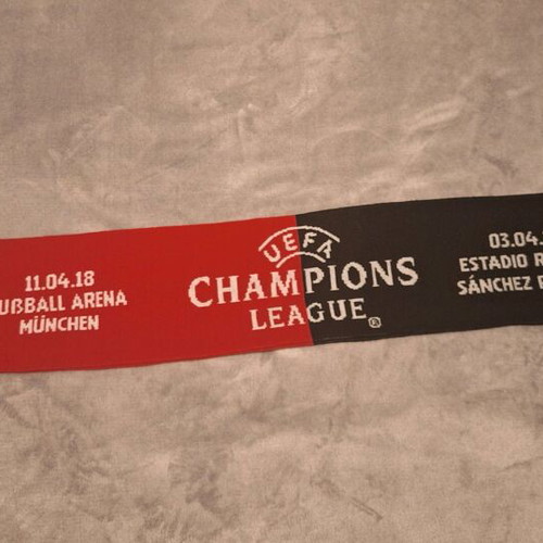 Football scarf Bayern - Sevilla like new, original Champions League product